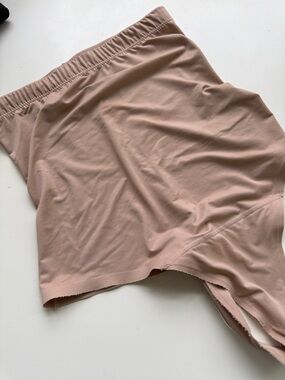SPANX Assets High-Waist Shaping Short in Light Nude